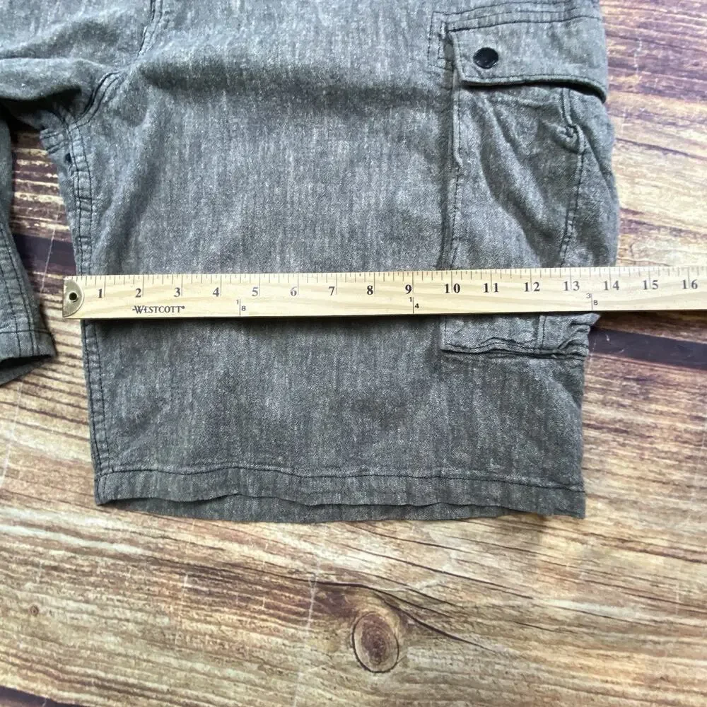 Levi Strauss Gray Cargo Shorts Mens 38 Utility Outdoor Ripstop Waterless Pockets